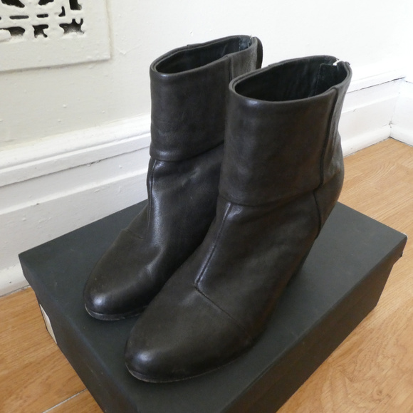 Rag & Bone, NY Newbury back zip ankle boots - Unique  rag & bone Newbury Boot